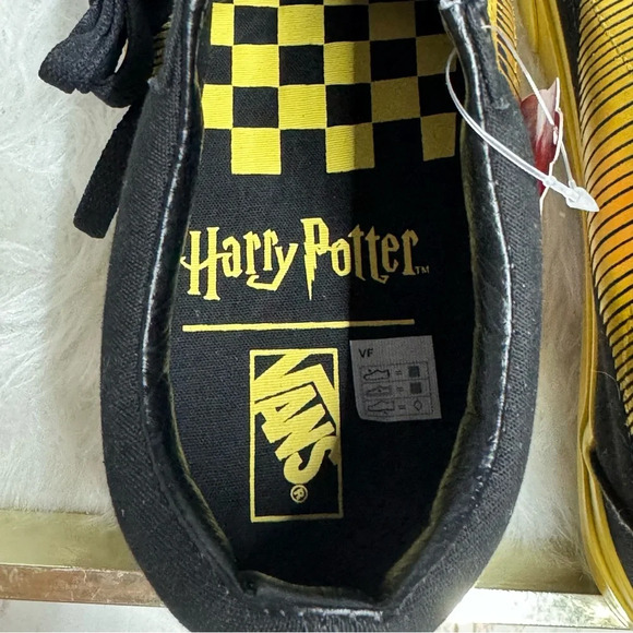 Harry Potter Golden Snitch  x VANS Old Skool Sneakers NEW - Picture 7 of 13